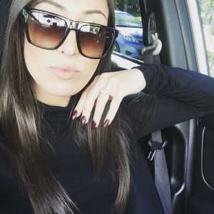 Meet your Posher, Haley